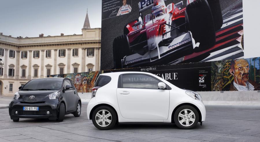  Toyota iQ 2008 года  (фото 179 из 225)